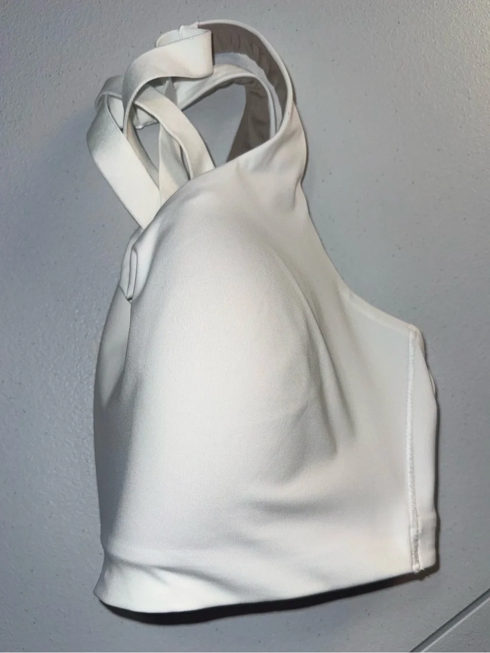 Lululemon Free To Be Strappy Bra White Size 40C yoga gym sports bra
